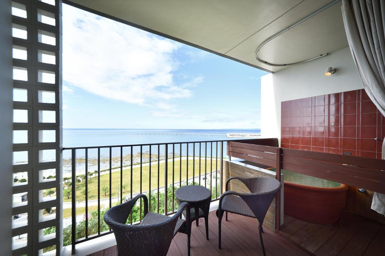 Senagajima Island Resort & Spa Tomigusuku Eksteriør billede